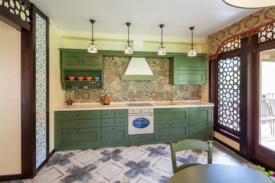 Фото: Красивый пол на кухне в арабском стиле