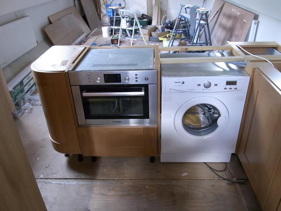 Фото: Стиральная машина в дизайн кухни