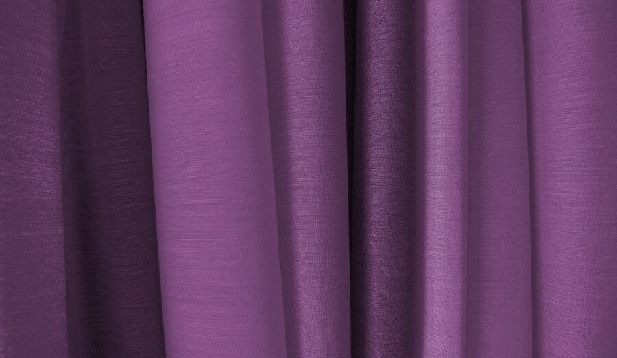 Фото: Фиолетовые шторы