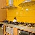 Фото: Дизайн кухни желтого цвета