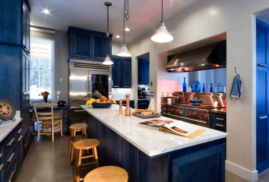 Фото: кухня дизайн синий гарнитур