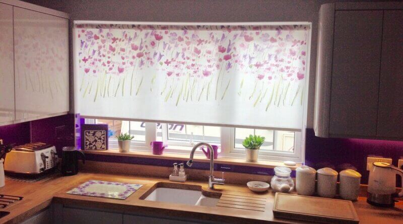 Фото: Дизайн кухни фиолетового цвета